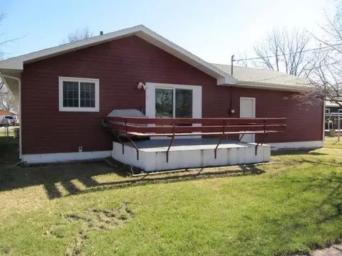 616 Garden Dr, Bismarck, ND 58504 photo 9