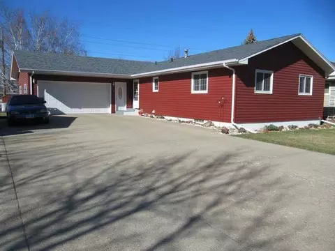 616 Garden Dr, Bismarck, ND 58504 photo 32