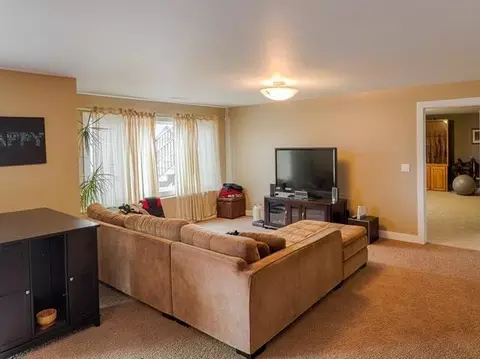 4401 Boulder Ridge Rd, Bismarck, ND 58503 photo 8