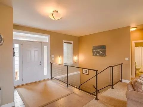 4401 Boulder Ridge Rd, Bismarck, ND 58503 photo 2
