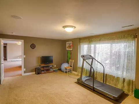 4401 Boulder Ridge Rd, Bismarck, ND 58503 photo 9