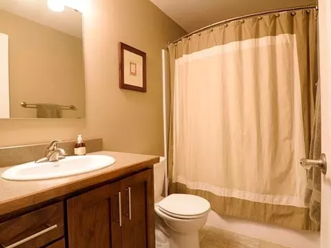 4401 Boulder Ridge Rd, Bismarck, ND 58503 photo 17
