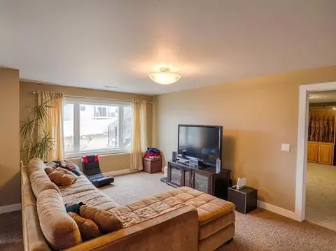 4401 Boulder Ridge Rd, Bismarck, ND 58503 photo 7