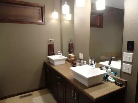 1431 Eagle Crest Lp, Bismarck, ND 58503 photo 9