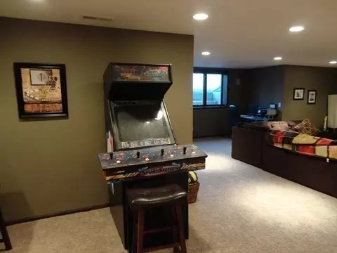 1431 Eagle Crest Lp, Bismarck, ND 58503 photo 16
