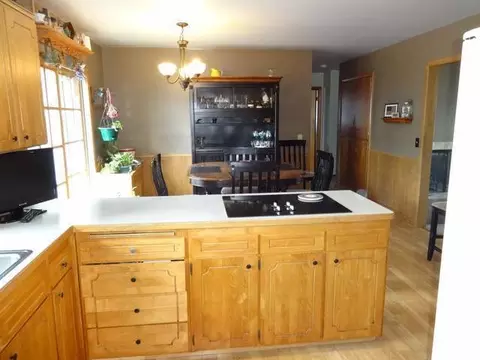 229 Kavaney Dr E, Bismarck, ND 58501 photo 9