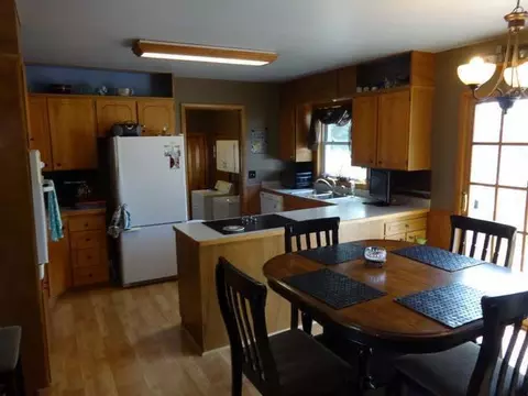 229 Kavaney Dr E, Bismarck, ND 58501 photo 10