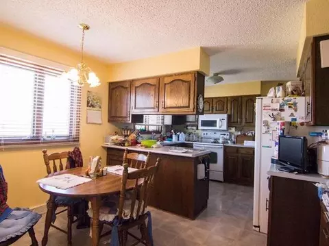 9601 Plainview Dr, Bismarck, ND 58503 photo 8