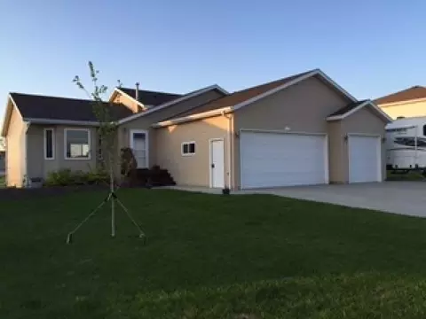 138 Dolan Dr, Lincoln, ND 58504 photo 1