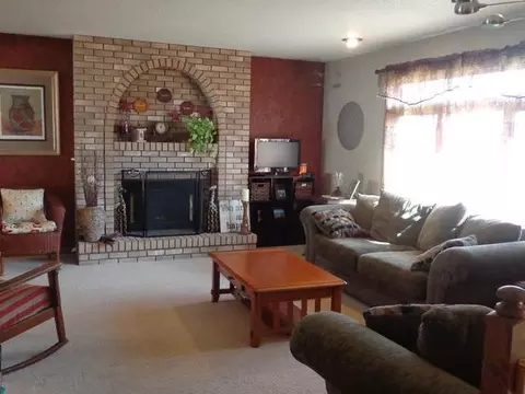 1405 4th Ave NW, Mandan, ND 58554 photo 5