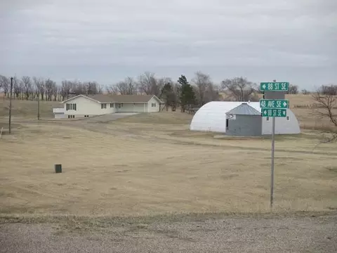 4820 88th St SE, Ashley, ND 58413 photo 1