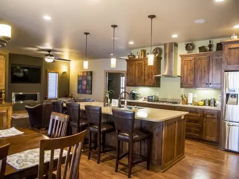 3200 Eastside Pl, Bismarck, ND 58501 photo 7