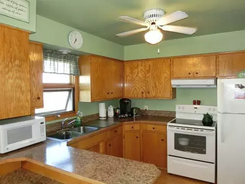 610 39th St N, Mandan, ND 58554 photo 11
