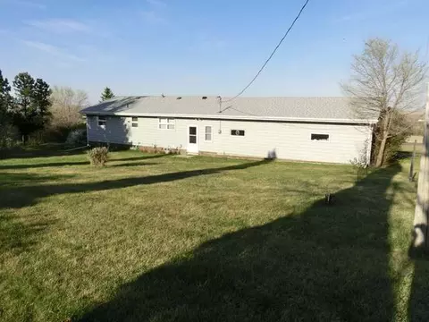 610 39th St N, Mandan, ND 58554 photo 22