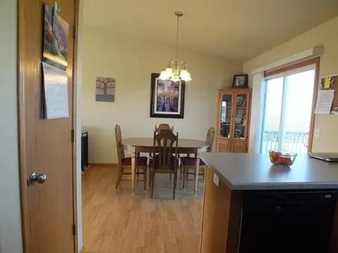 8616 Sage Dr, Bismarck, ND 58503 photo 6