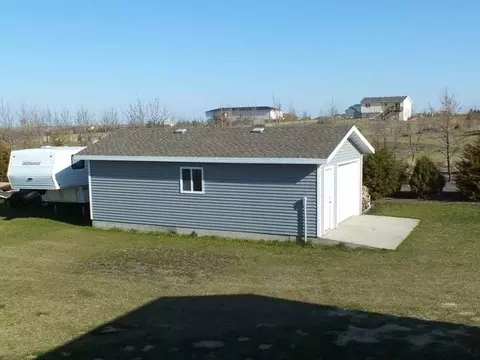 8616 Sage Dr, Bismarck, ND 58503 photo 20