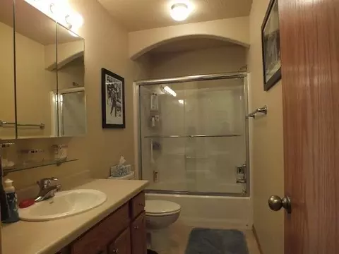 8616 Sage Dr, Bismarck, ND 58503 photo 11