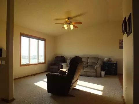 8616 Sage Dr, Bismarck, ND 58503 photo 8