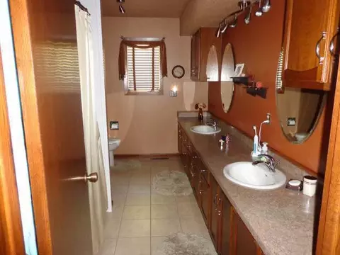 400 7th Ave SW, Mandan, ND 58554 photo 11