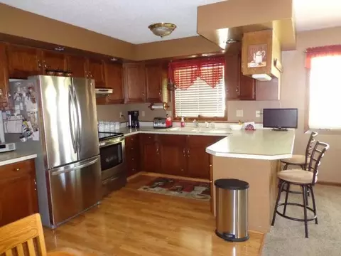 400 7th Ave SW, Mandan, ND 58554 photo 5