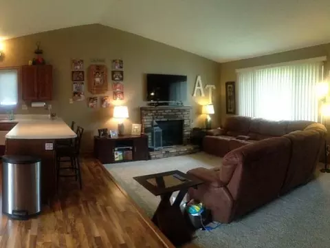 1007 Jefferson Ave, Bismarck, ND 58504 photo 3