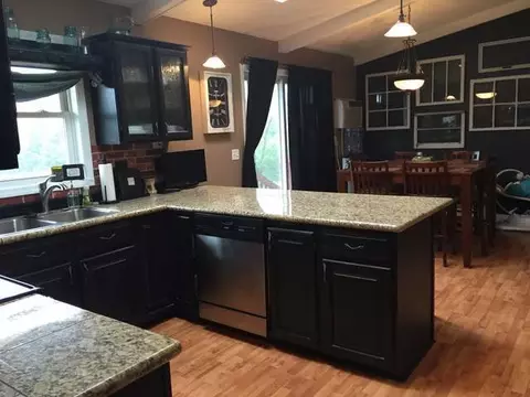 3055 Dublin Dr, Bismarck, ND 58501 photo 3
