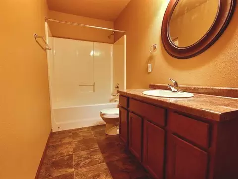 1162 Santa Fe Ave, Bismarck, ND 58504 photo 14