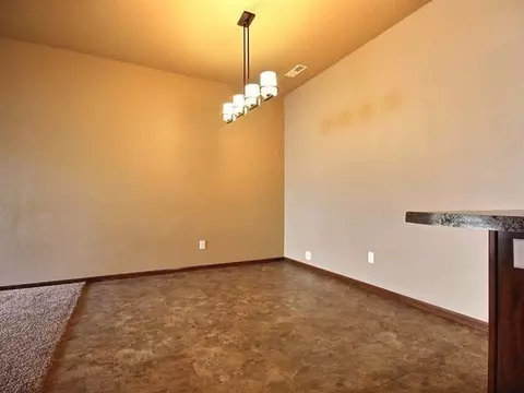 1162 Santa Fe Ave, Bismarck, ND 58504 photo 6