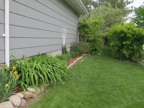 156 Redstone Dr, Bismarck, ND 58503 photo 23