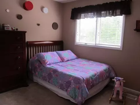 156 Redstone Dr, Bismarck, ND 58503 photo 10