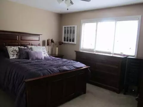 156 Redstone Dr, Bismarck, ND 58503 photo 9