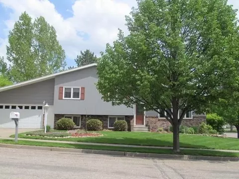 156 Redstone Dr, Bismarck, ND 58503 photo 20