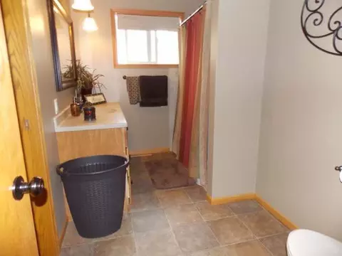 803 29 N St, Bismarck, ND 58501 photo 16