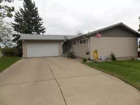 803 29 N St, Bismarck, ND 58501 photo 1