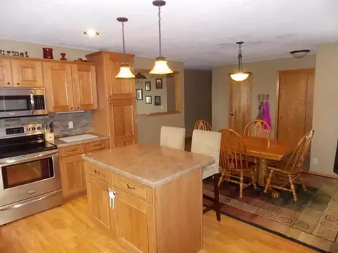 803 29 N St, Bismarck, ND 58501 photo 4