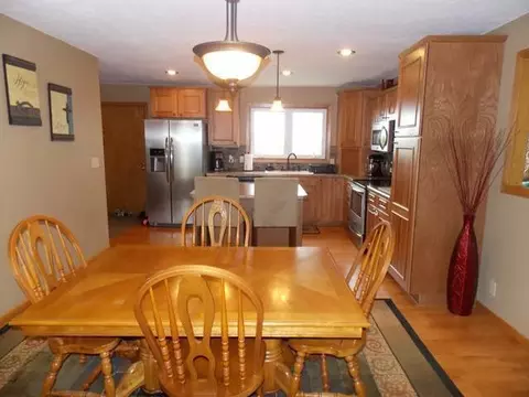 803 29 N St, Bismarck, ND 58501 photo 2