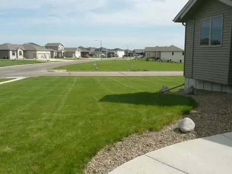 3317 Clairmont Rd, Bismarck, ND 58503 photo 33