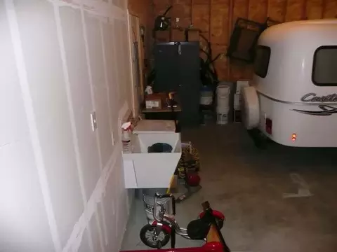 3317 Clairmont Rd, Bismarck, ND 58503 photo 32
