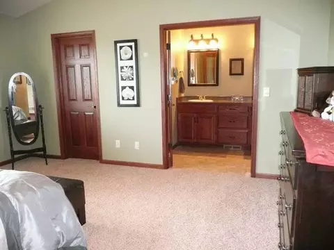 3317 Clairmont Rd, Bismarck, ND 58503 photo 18