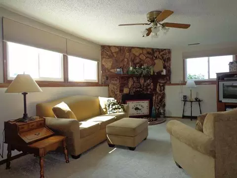900 Bryan Trl NW, Mandan, ND 58554 photo 8