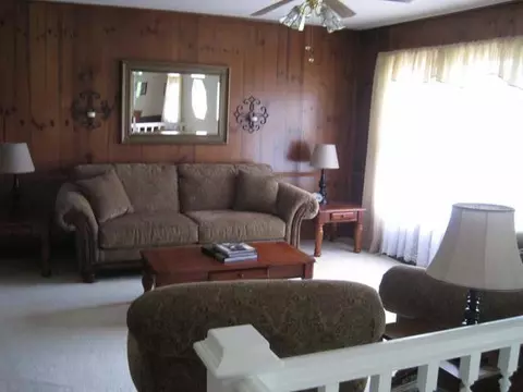 930 Ward Rd, Bismarck, ND 58501 photo 2