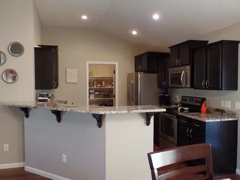 1200 Eagle Crest Lp, Bismarck, ND 58503 photo 7