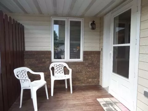 122 Edmonton Dr E, Bismarck, ND 58503 photo 1