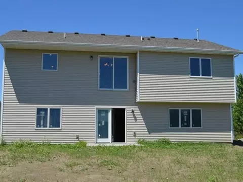 5116 37th Ave NW, Mandan, ND 58554 photo 2