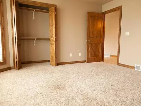 1027 Canada Ave, Bismarck, ND 58503 photo 18