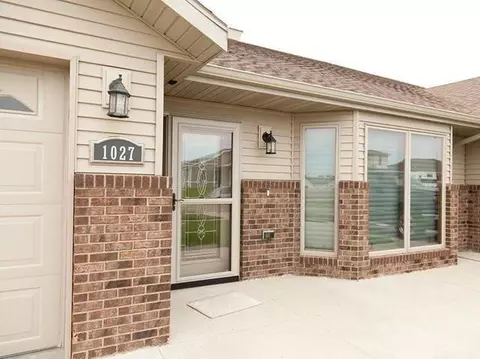1027 Canada Ave, Bismarck, ND 58503 photo 3