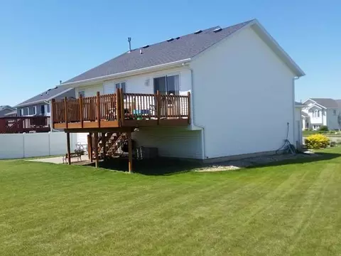 2804 Plainview Dr SE, Mandan, ND 58554 photo 3