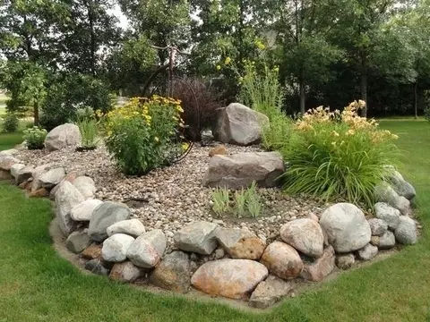 5336 Walker Dr, Bismarck, ND 58504 photo 4