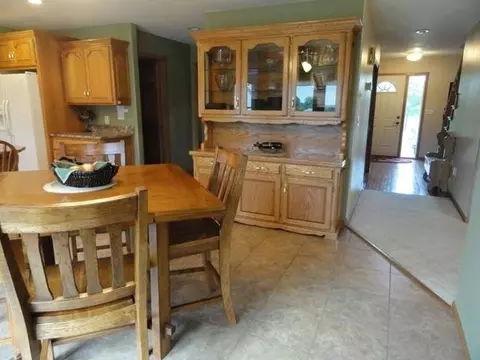 5336 Walker Dr, Bismarck, ND 58504 photo 11
