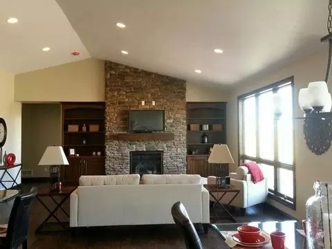 3752 Bogey Dr, Bismarck, ND 58503 photo 2